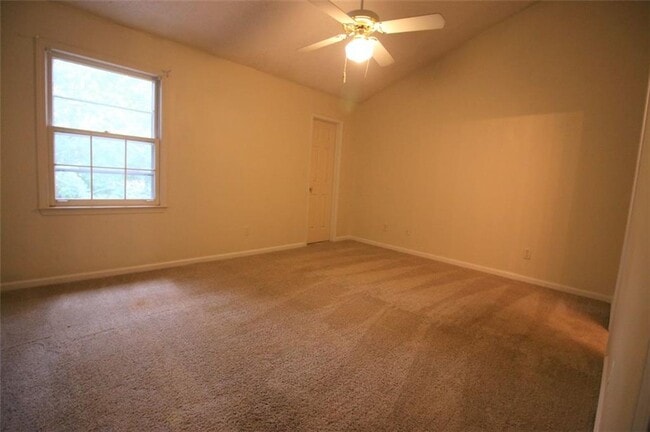 Building Photo - 4028 Elm St