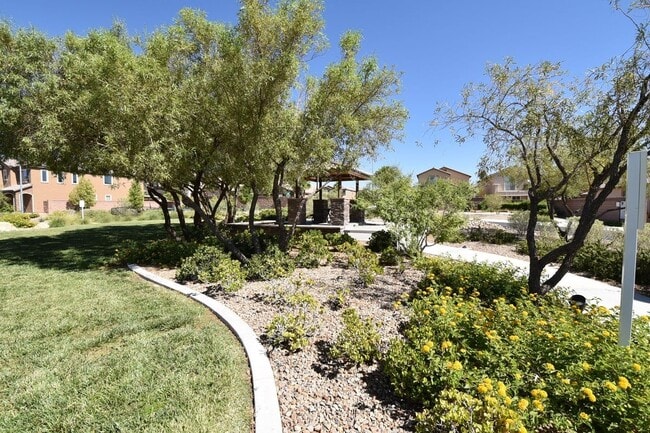 Building Photo - Exceptional Dual Master Residence with Modern Upgrades