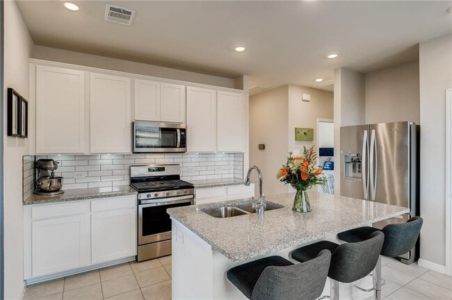 Building Photo - 14225 Fallsprings Way