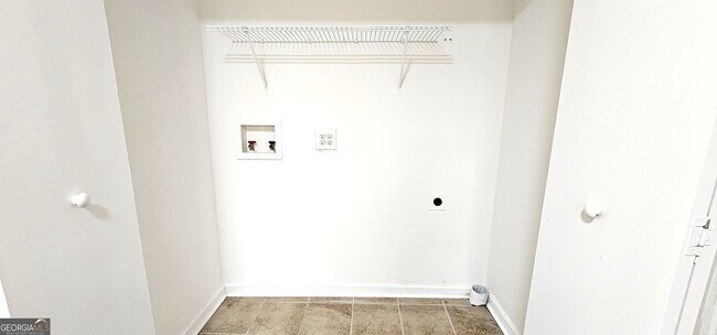 Building Photo - 1752 Parkhill Dr