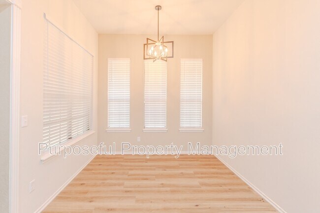 Building Photo - 1109 David Rd