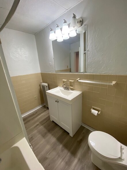 Building Photo - 229 State St