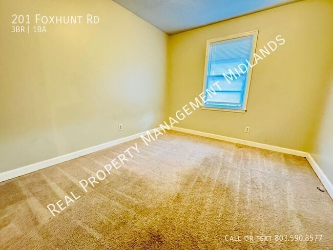 Building Photo - 201 Foxhunt Rd