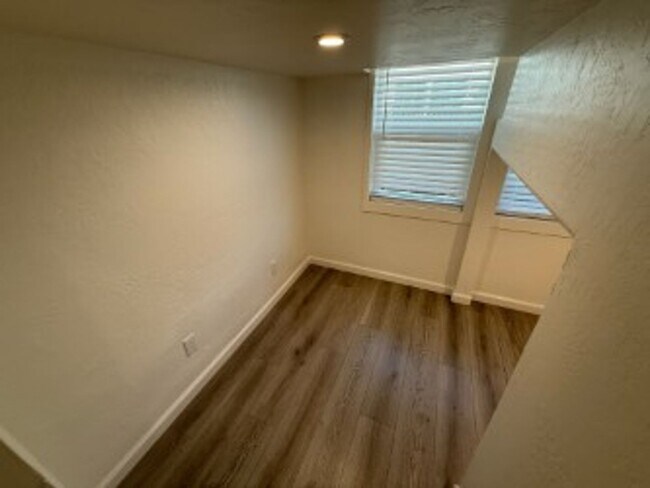 Building Photo - Loma Alta Avenue (10)