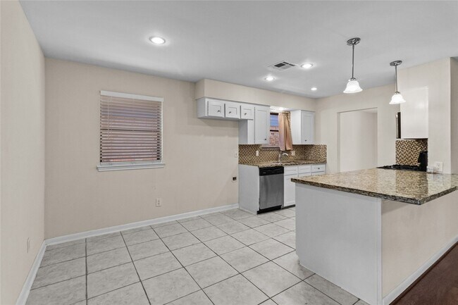 Building Photo - 5511 Verdome Ln