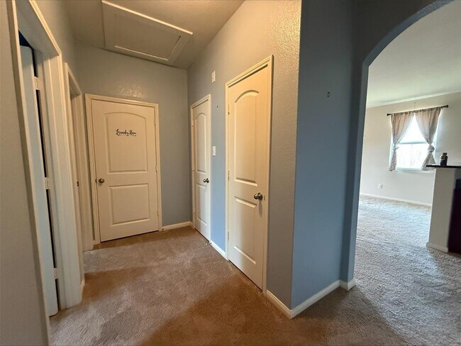 Building Photo - 2405 Nautica Terrace