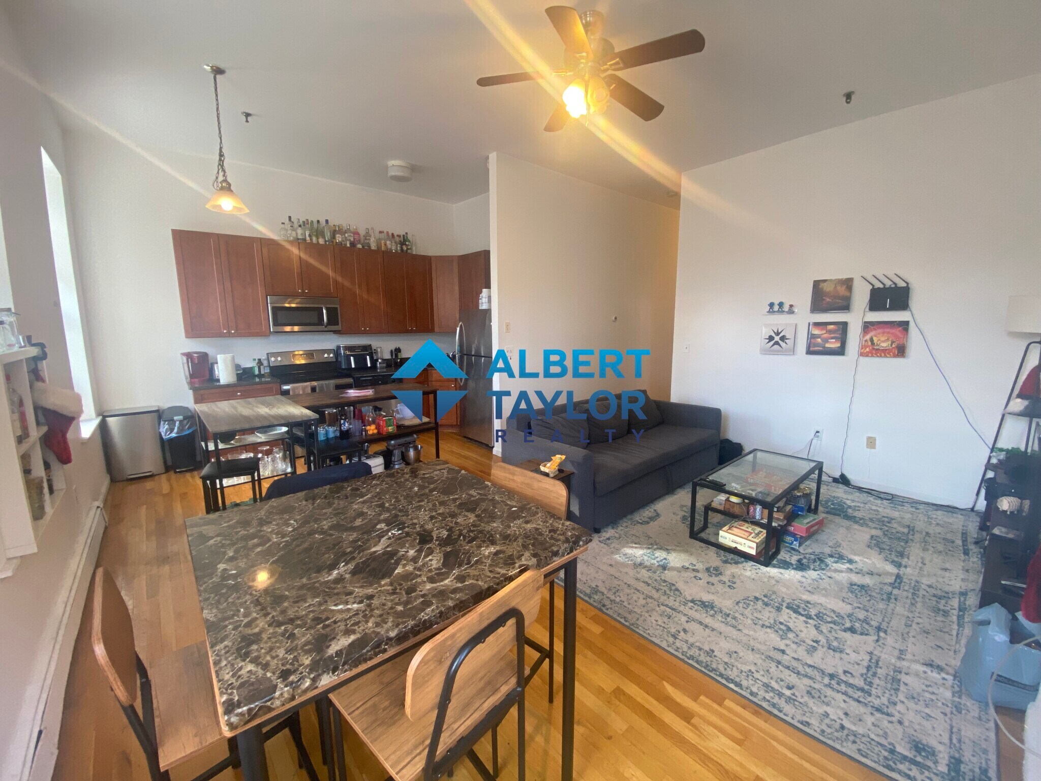 Building Photo - 176 Northampton St