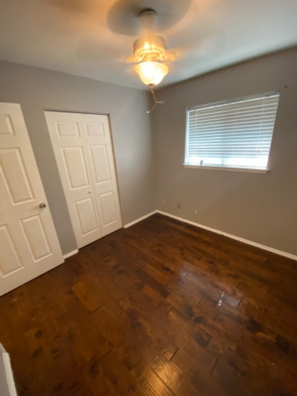 Building Photo - 209 Brenda Dr