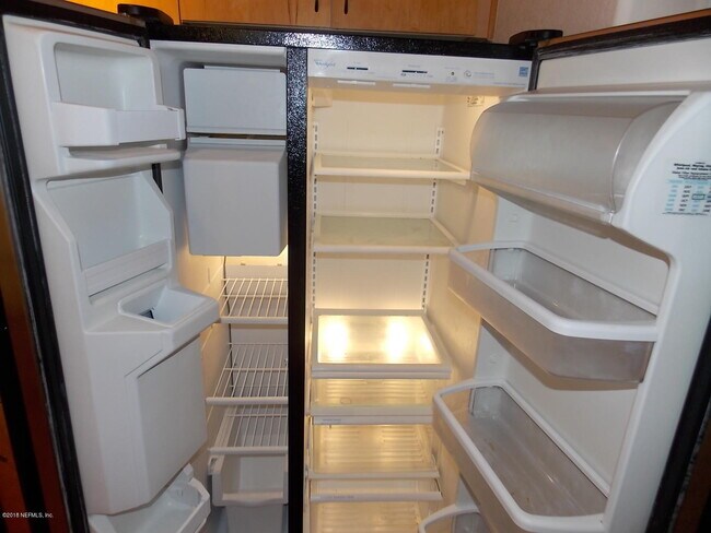 Building Photo - 1001 Monument Rd