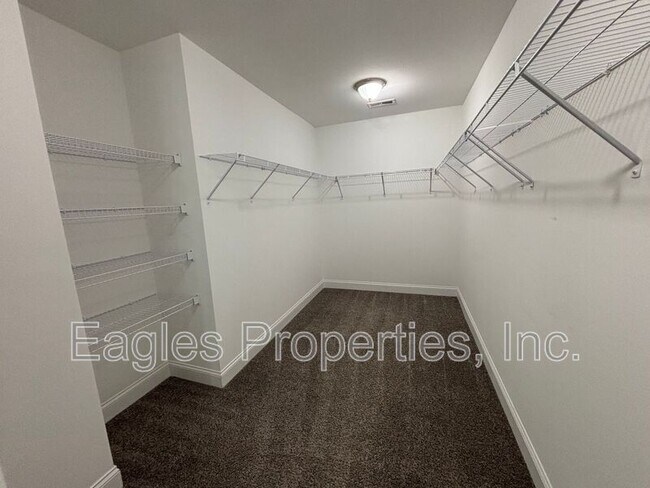 Building Photo - 106 Perignon Dr