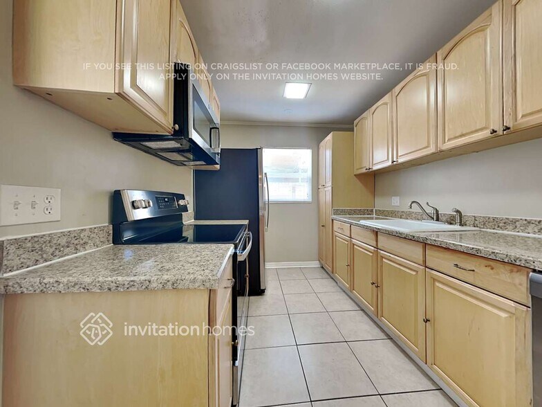 Building Photo - 6006 Eldorado Dr