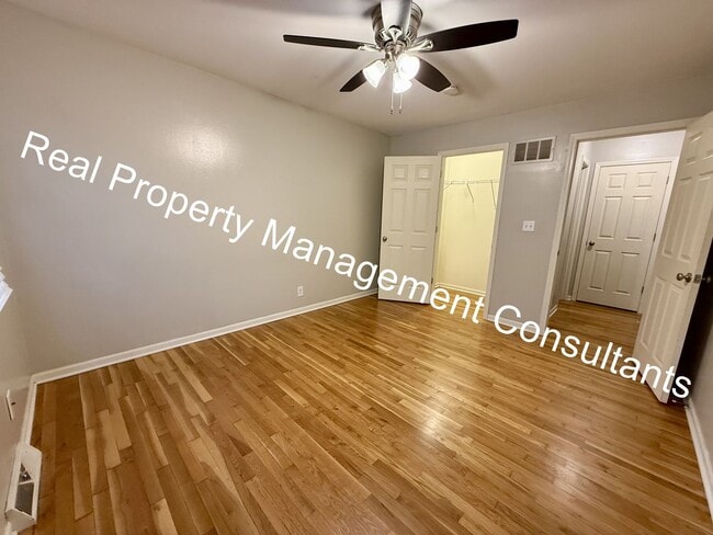 Building Photo - 1 Bedroom in Westport