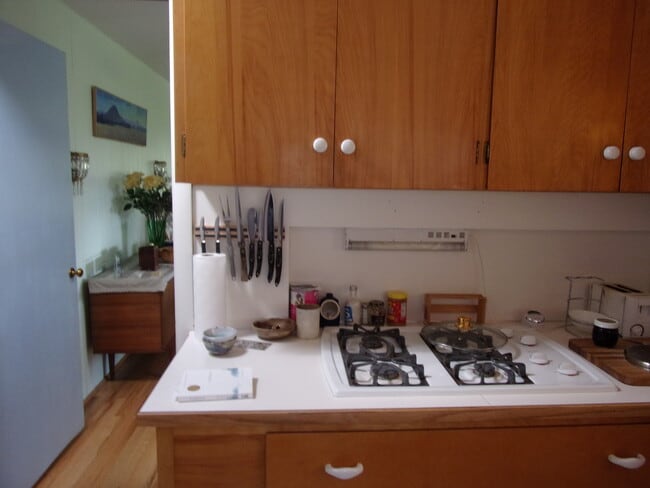 Building Photo - 4010 SW Fairhaven Dr