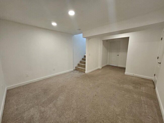 Building Photo - 73 Medal Way