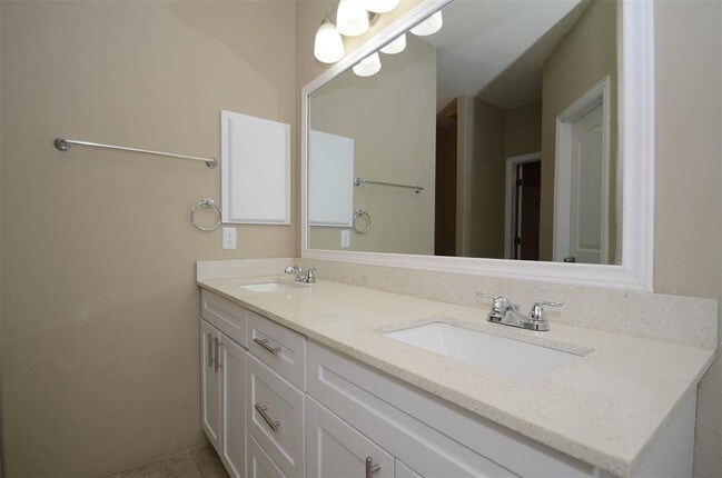 Building Photo - 6243 Piedra Negras Ct