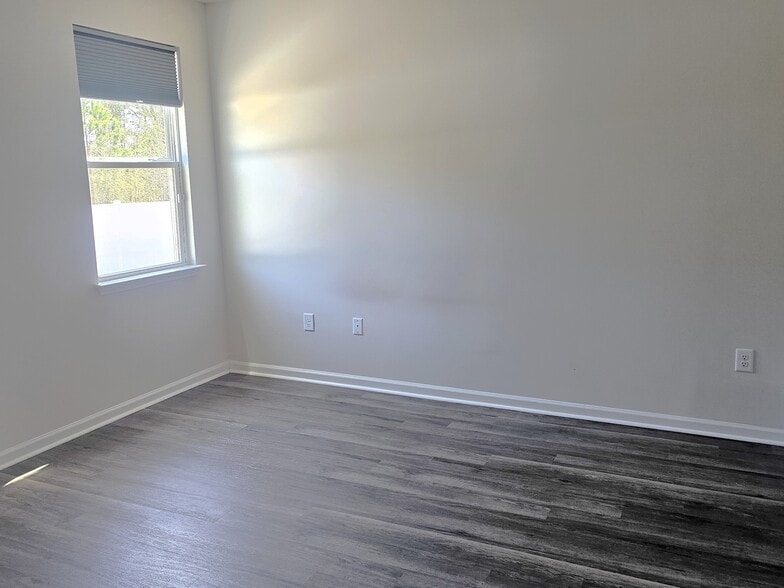 Building Photo - 3131 Fair Ridge Way