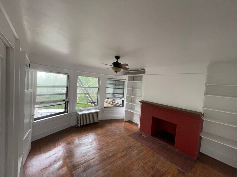 Building Photo - 64 Grand Ave