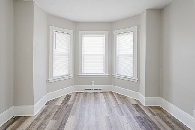 Building Photo - Frederick