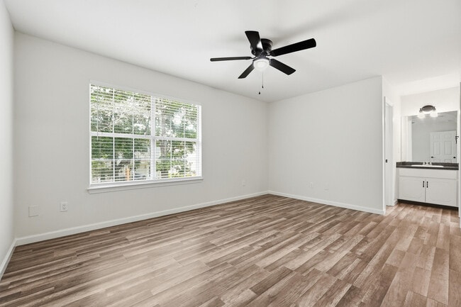 Building Photo - 403B Yancey St