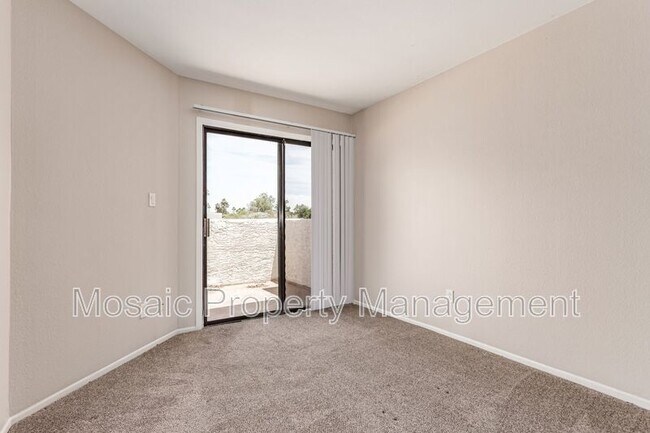 Building Photo - 835 N Granite Reef Rd