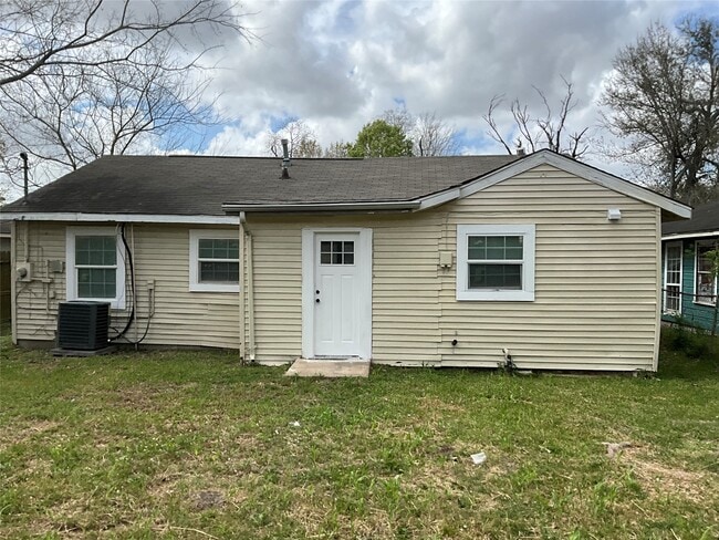 Building Photo - 6709 Kassarine Pass