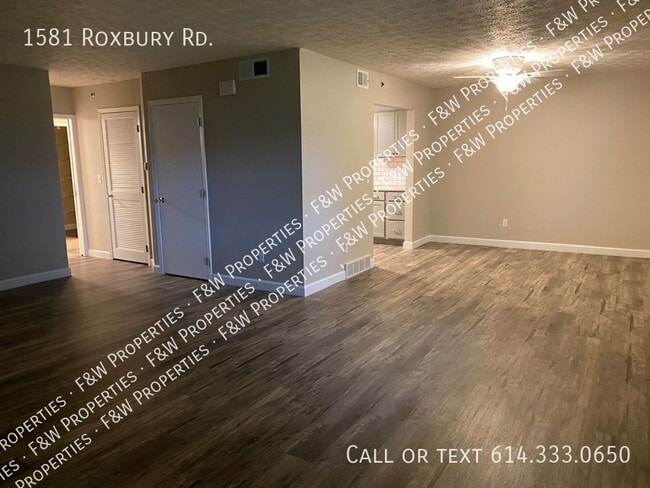 Building Photo - 1581 Roxbury Rd