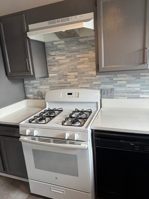 Building Photo - 11346 Cherry Hill Rd