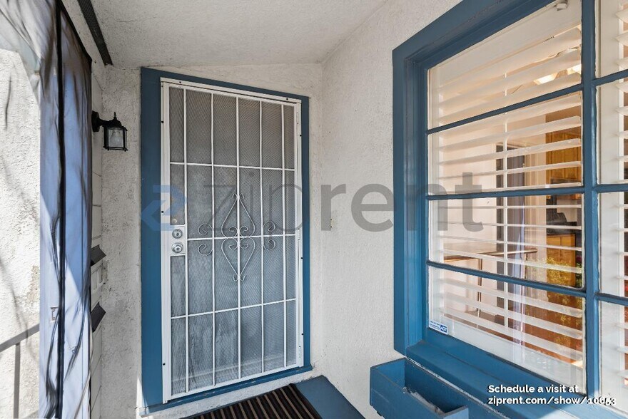 Building Photo - 277 W Juana Ave