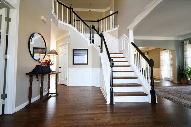 Building Photo - 460 Summer Breeze Terrace