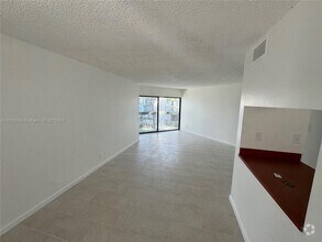 Building Photo - 1750 N Congress Ave