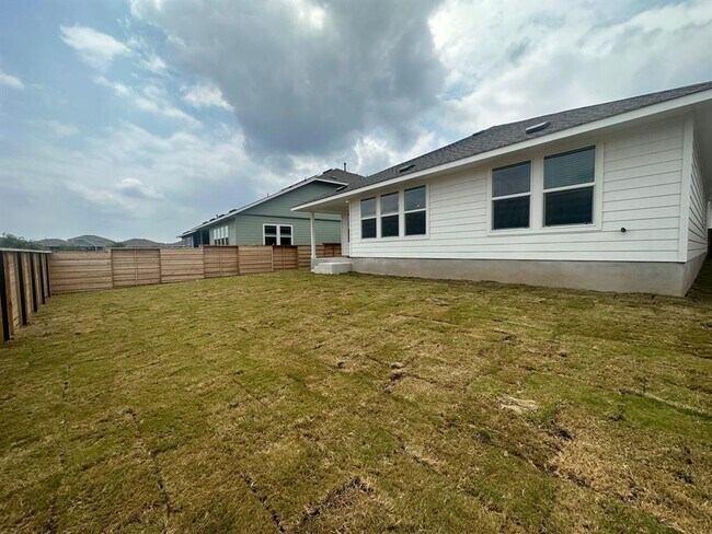 Building Photo - 176 Jeffers