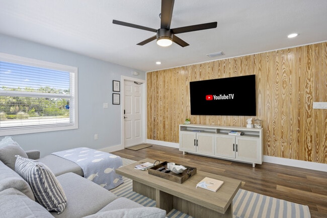 Building Photo - 79 S Brevard Ave