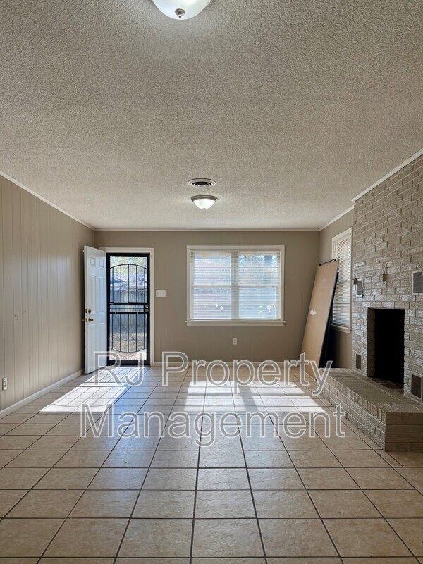 Building Photo - 1973 Tacoma Ave