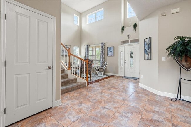 Building Photo - 2330 Nesslewood Dr