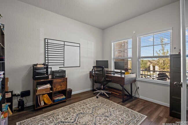 Building Photo - 13044 Louberg Vly