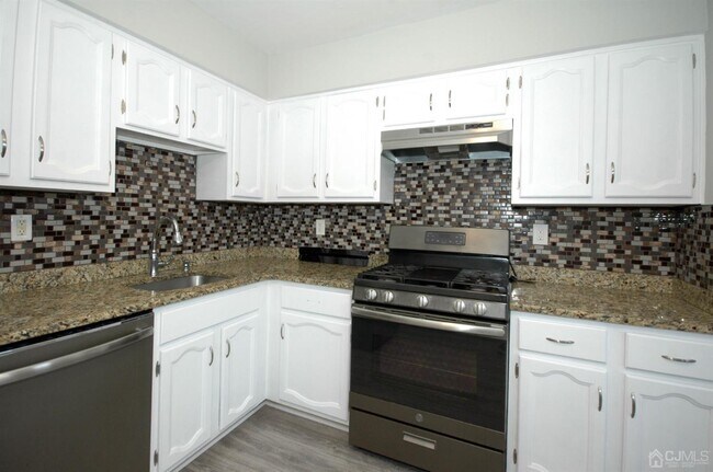 Building Photo - 1 Orchid Ct