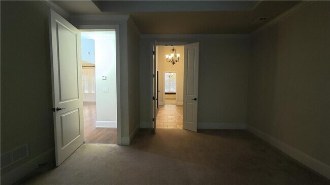 Building Photo - 3361 Lake McGinnis Dr