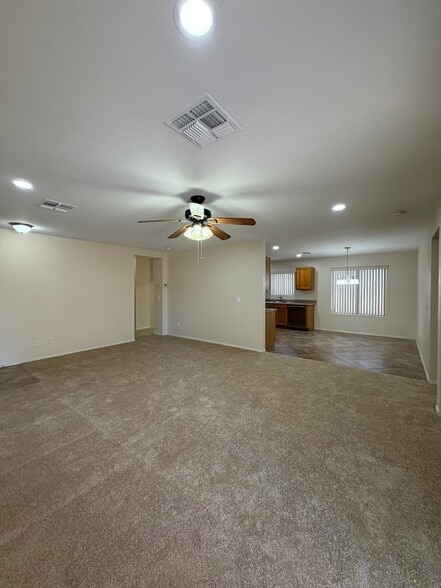 Building Photo - 11402 W Hutton Dr