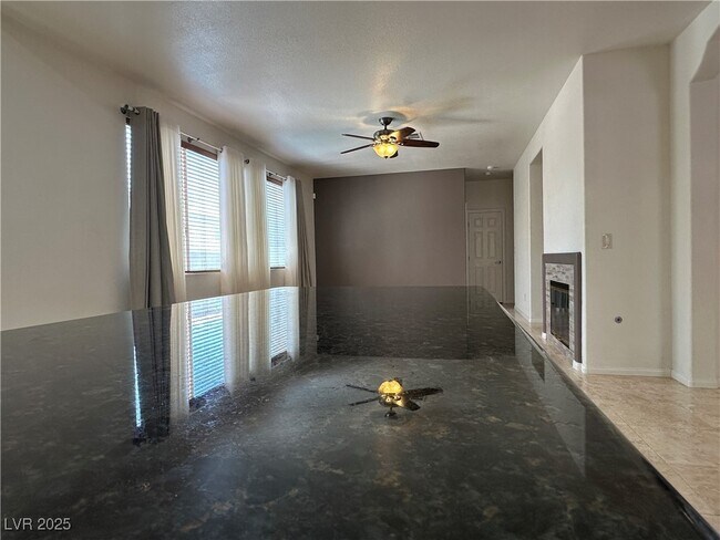 Building Photo - 2411 Brockton Way