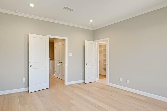 Building Photo - 25242 Calhoun Creek Dr