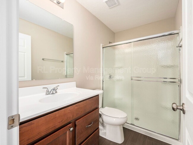 Building Photo - 7449 Sugarbark Dr