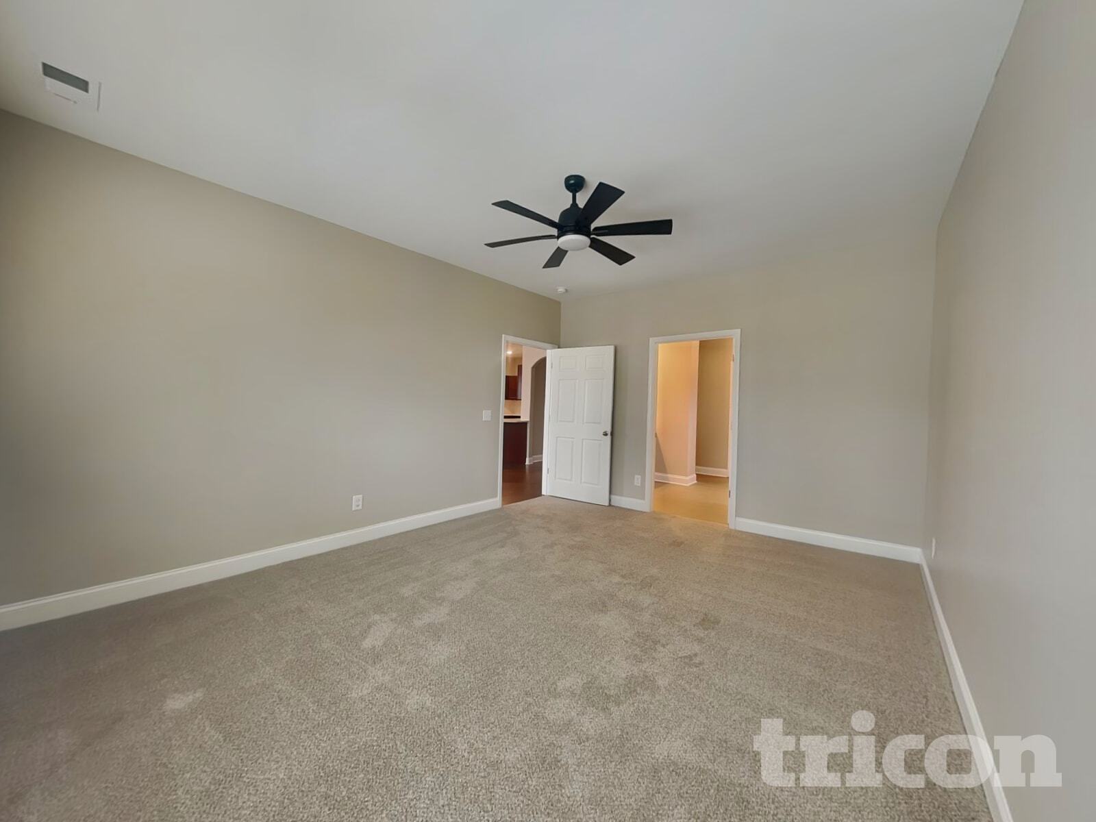 Building Photo - 1013 Wickshire Dr