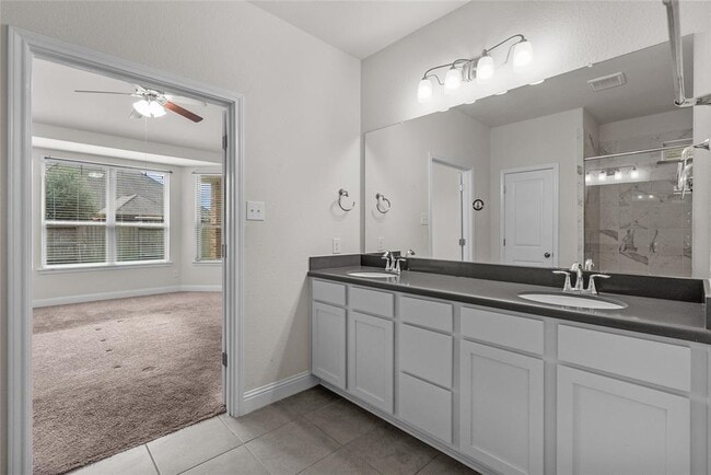 Building Photo - 3622 Pasteur Ln