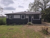 Building Photo - 5 Oakview Dr