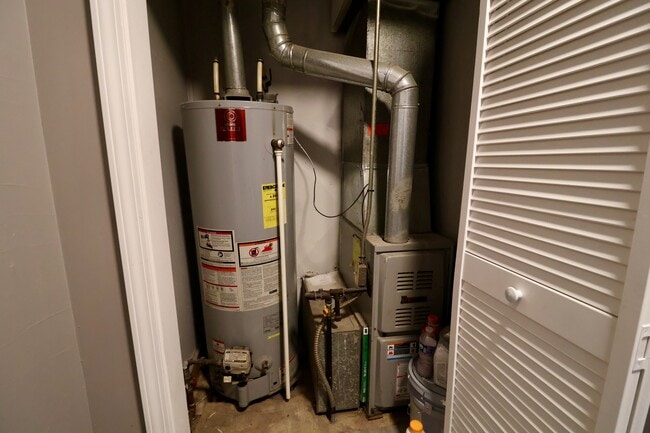 Building Photo - 237 S Kaley St