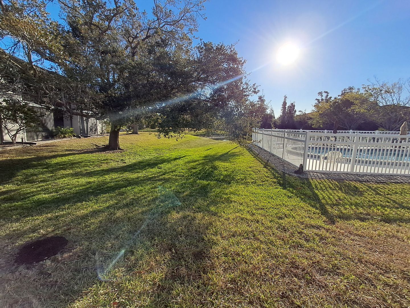 Building Photo - 2/2 Condo Off of McGreggor $500 OFF FIRST MONTH