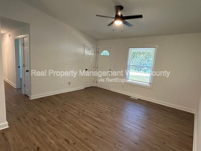 Building Photo - 2325 Quartz Ct