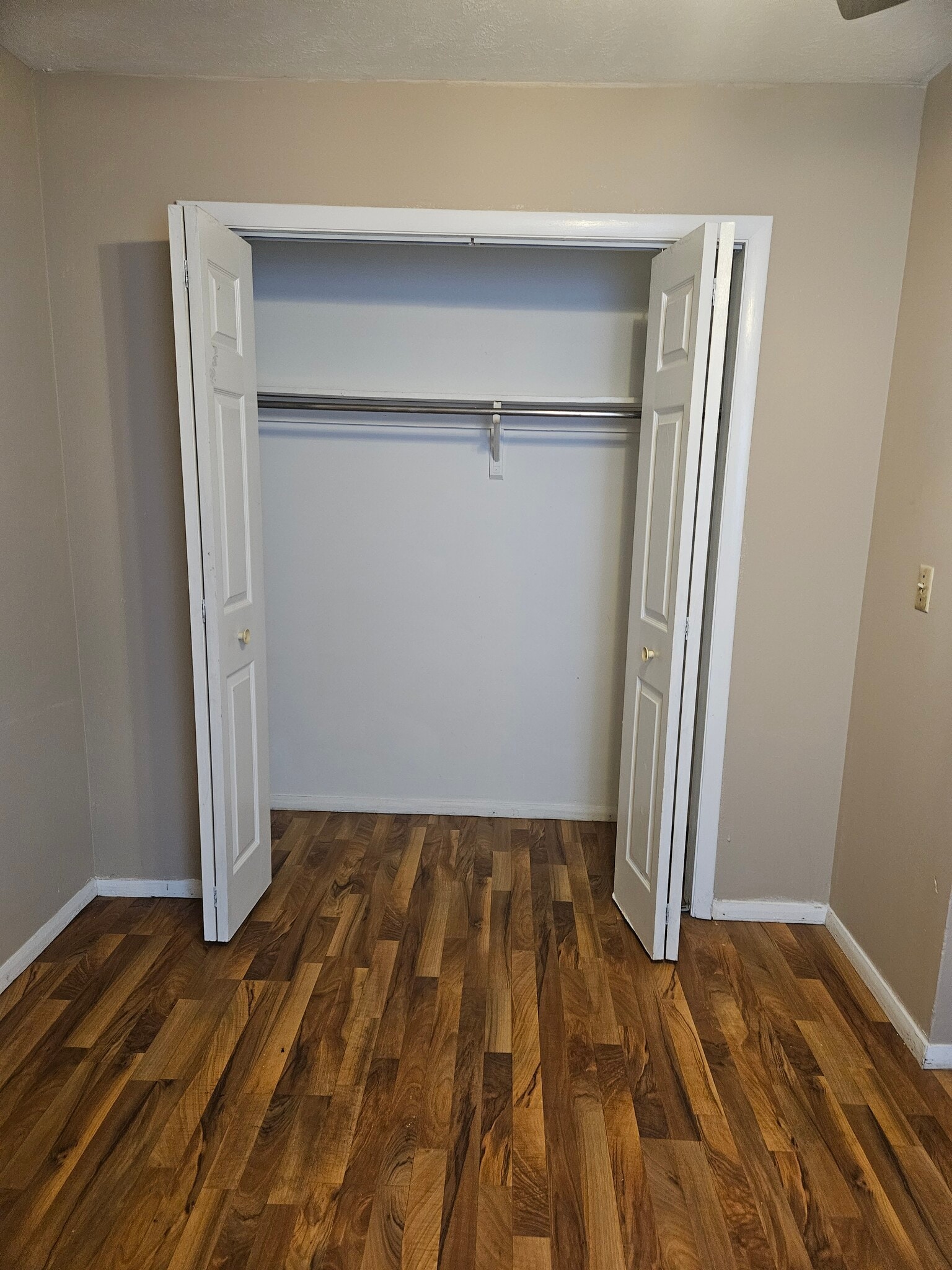 Building Photo - 105 College Park Ct