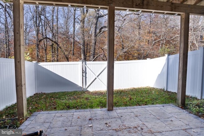 Building Photo - 9105 Fox Stream Way