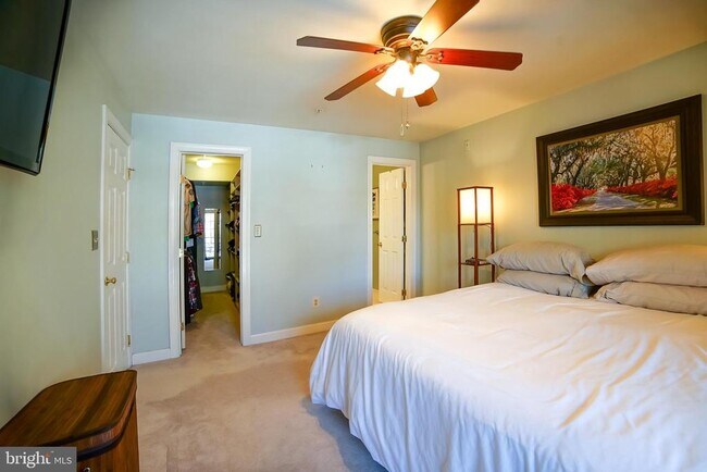 Building Photo - 12205 Fairfield House Dr